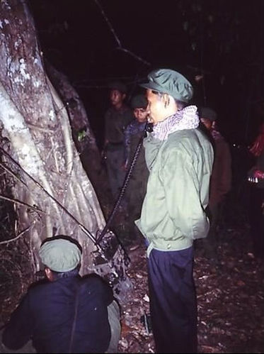 实拍1981年红色高棉士兵[组图]