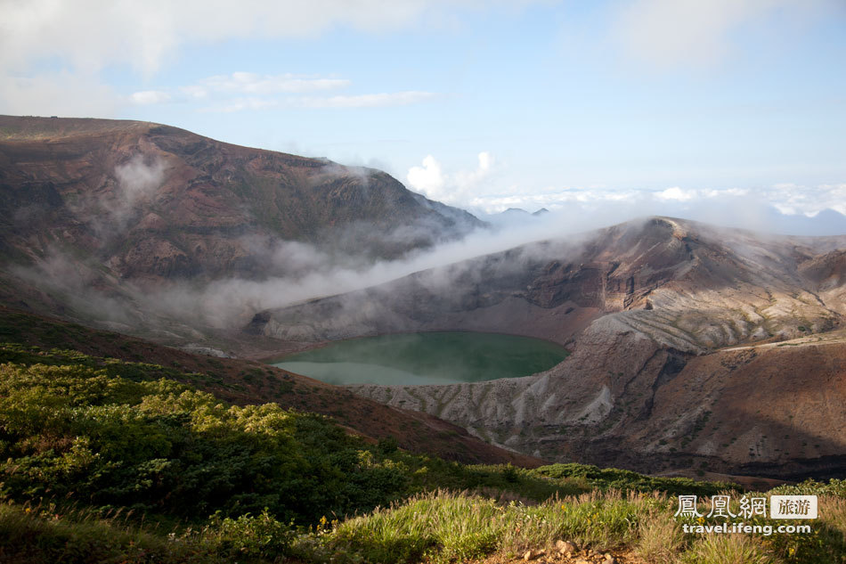 自驾日本天池藏王御斧 温泉滑雪观云海