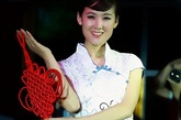 2011全球比基尼小姐大赛 河南赛区选手齐艳，身高177cm，三围86，61，89。