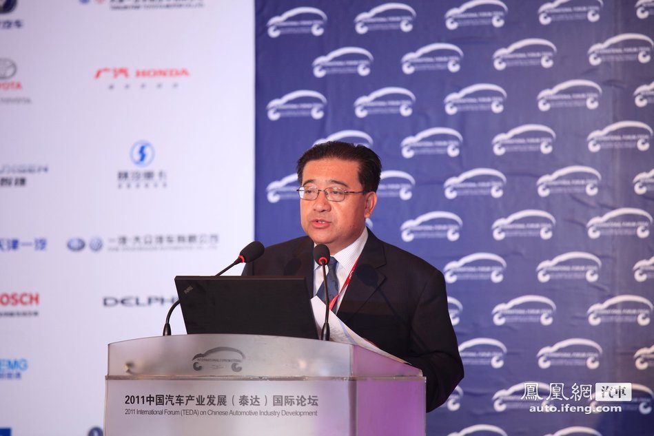 中国汽车技术研究中心首席专家  黄永和