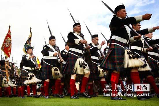 英国皇家高地集会 男人秀苏格兰裙