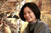 郭培：中国第一代服装设计师，也是中国最早的高级定制服装设计师。她曾为很多出席重要的场合的人士制作礼服，春节晚会90%以上的服装来自她的工作坊。连续三界荣获“国际服装服饰博览会”服装金奖，1995年荣获首届“中国十佳设计师”提名，并被日本《朝日新闻》评为“中国五佳设计师”之一。郭培的作品在澳大利亚博物馆展出并被收藏。