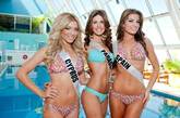 2011环球小姐泳装秀预热已经开始，各个佳丽们在泳池边比基尼上阵大秀热辣身材，超级惹眼。
