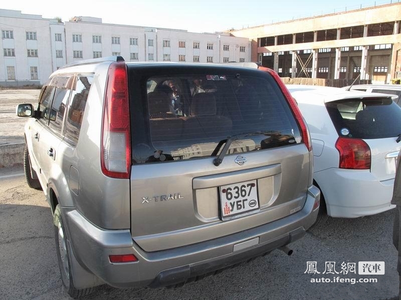 中国人走进神秘外蒙古 实拍街头汽车美女