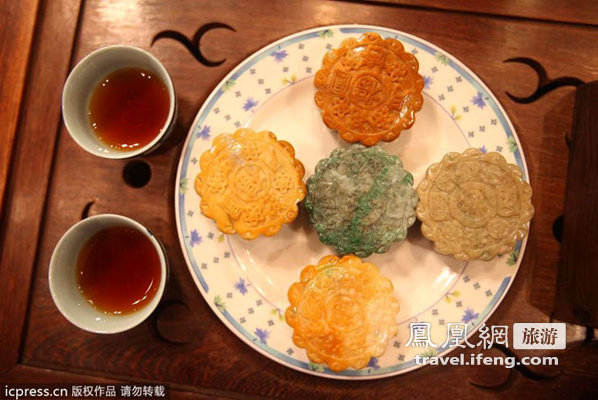 中秋展览花样多 北京极美玉雕月饼来助阵