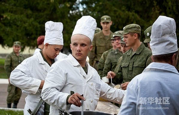 俄罗斯军营实录：俄罗斯版炊事班的故事