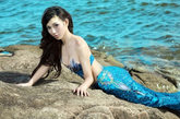 著名变性美女刘诗涵扮成美人鱼拍摄写真。