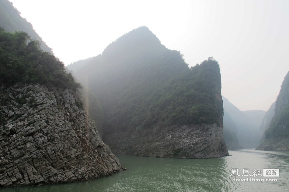 凤凰旅游达人长江贰号豪华体验