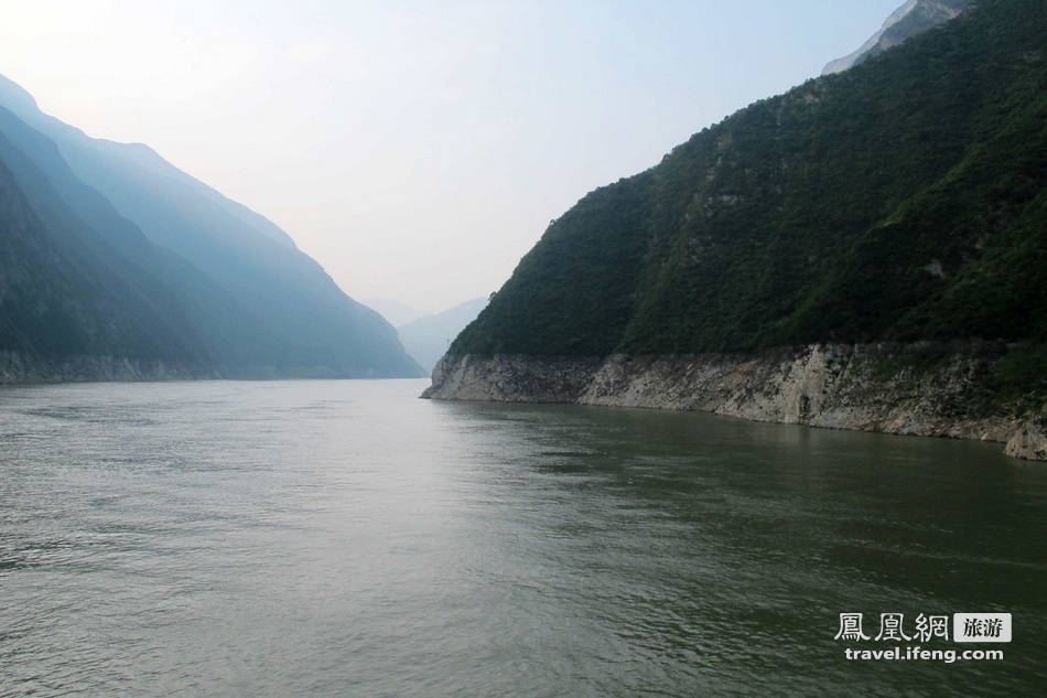 凤凰旅游达人长江贰号豪华体验