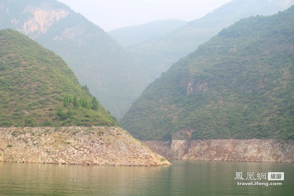 凤凰旅游达人长江贰号豪华体验