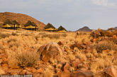 纳米比亚的旅游风景还有一处罕见的红色沙漠，即纳米比沙漠公园。