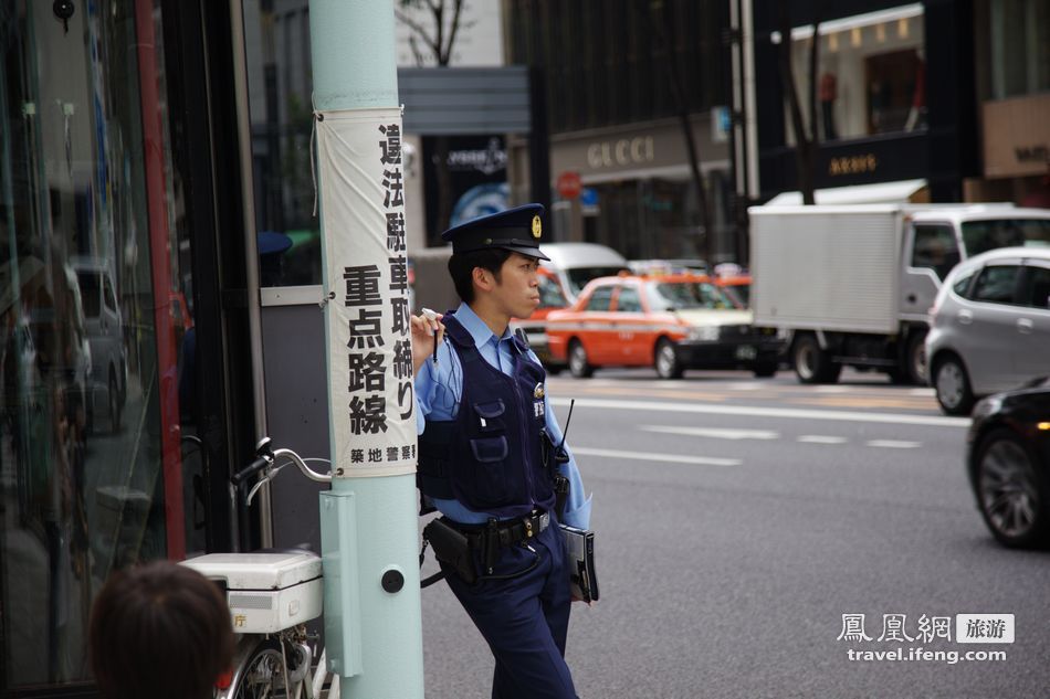 街拍东京银座 繁华后的朴素美