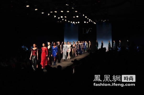 “2011大连世界名师时装展” DVF惊艳亮相