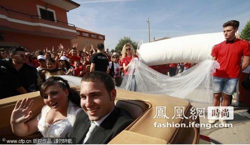 意大利结婚奇闻 新娘婚纱拖曳3千米
