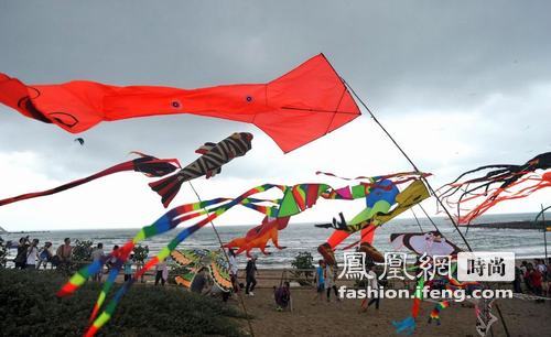 台湾北海岸 上千风筝竞舞蓝天