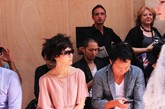 尚雯婕出席了Limi Feu 2012春夏秀场。尚雯婕是前排一众资深时尚人中唯一被邀请的前排明星。