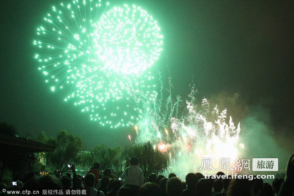 上海国际音乐烟花节在浦东世纪公园开幕