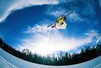 极限运动大比拼 滑雪冲浪跳伞寻求刺激之旅