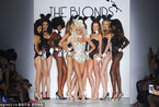 纽约2012春夏时装周The Blonds兔女郎性感出镜