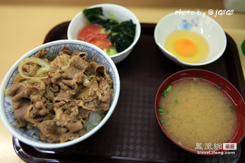 那霸国际通 当琉球料理变成美式快餐