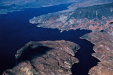 这世界上最大的土石坝，面对浩瀚如海洋的蔚蓝水库，从容而淡定，阿塔图尔克大坝彰显了土耳其在政治上的野心，也成为大地上一道令人惊叹的风景。
