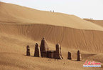 重走丝绸路 实拍新疆鄯善沙漠公园