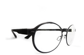 2011年I.T集团与全球最大的眼镜集团LensCrafters亮视点强强联手，自8月1日起连续12个月，每月挑选一个眼镜品牌并推出各别独特款式于中国地区首发，为粉丝提供更多夏日必备单品的选择。十月合作品牌 –beyond cliché design由日本设计师Nobu ISHIZUKA主理的眼镜时尚圈的新贵品牌，通过前卫且创新的设计，以现代手法演绎，同时集合了艺术感及摩登感的特点，成功虏获了年轻并追求复古风的男女顾客。