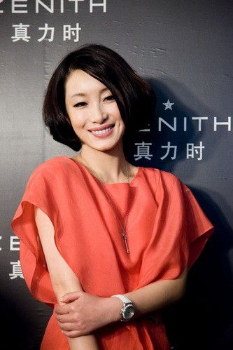 女星巧用发型减龄还瘦脸