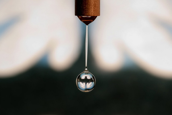 摄影师的微创新:水滴中的世界(高清)