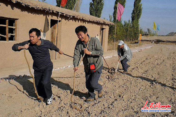 新疆石河子红色旅游热 公共洞房保留至今