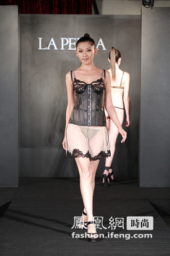 La Perla 2012春夏时尚盛宴 JPG限量版发布