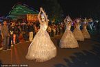 上海欢乐谷万圣南瓜节派对 百鬼夜行吓游客