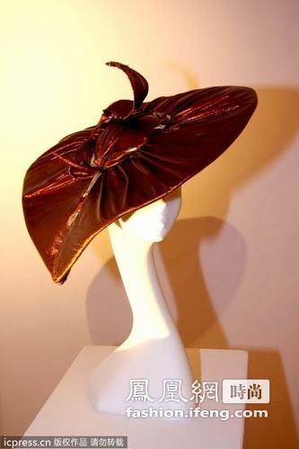 Tracy Rose“囧帽”展 造型创意无限
