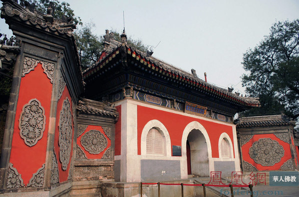 默默无语的敕建护国万寿寺