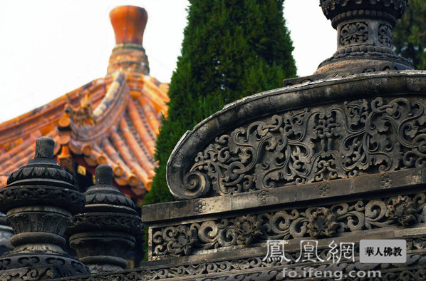 默默无语的敕建护国万寿寺