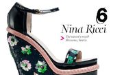 虽然咱们的秋冬还没到来，但是国外的时尚媒体们已经开始排起了2012春夏最值得入手的十双高跟鞋了。如果你是一个对时尚痴狂的人，那这十双鞋你一定要知道。这季的10对靓鞋几乎囊括了所有品牌流行的几个经典款式。Prada的风火轮，Nina Ricci的花朵鞋跟，又或者LV的金属尖头鞋都非常的有看点。