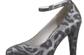 灰色豹纹纹高跟鞋，品牌：CNE.