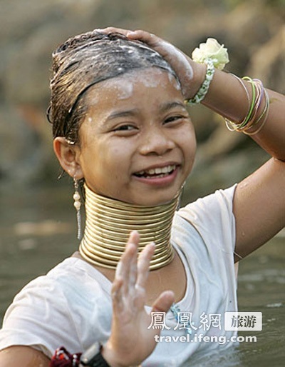 泰国神秘长颈女人村 颈部是丈夫绝对禁地