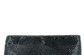 
　　以红底鞋令全球女性神魂颠倒的法国传奇品牌Christian Louboutin 2011秋冬用50款绝美手袋再掀时尚狂潮！羽毛、铆钉、蟒蛇纹、豹纹、皮草是这一季手袋的主要元素，配合鲜亮的用色和个性的设计剪裁，每一款手袋都华丽得让你过目难忘！ 

