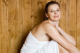 8、治疗痛经或寒性腹痛

　　女性痛经或因受凉导致的腹痛，可用毛巾热敷，能起到化淤、理气止痛的功效。

