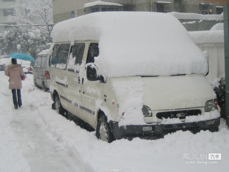 一场大雪过后 你的爱车你还能认出来吗