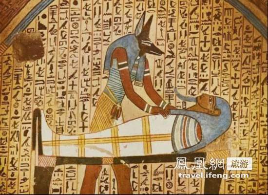 那些发生在古埃及金字塔中的奇异事件