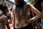 台北举办纹身展 众多人体彩绘夺人眼球
