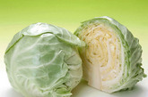 抗衰老食品九：圆白菜

推荐理由：圆白菜亦是开十字花的蔬菜，维生素C含量很丰富，同时富含纤维，促进肠胃蠕动，能让消化系统保持年轻活力，并且帮助排毒。

