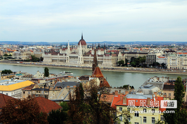 探访古匈牙利渔夫堡 鸟瞰布达佩斯全城