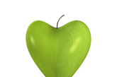 苹果的营养价值非常高，其中的果酸可促进消化吸收，纤维素可促进排便；果胶可制止轻度腹泻所富含的锌元素有助于宝贝增强抵抗力，因此，多给宝贝食用苹果会预防很多疾病。