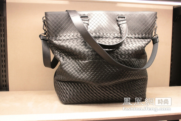 Bottega Veneta 2012春夏男装：汇彩奢华的低调