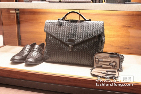 Bottega Veneta 2012春夏男装：汇彩奢华的低调