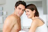 不同的夫妻，性生活频度亦不尽相同，当然新婚夫妇有较频的性生活是可以理解的。


