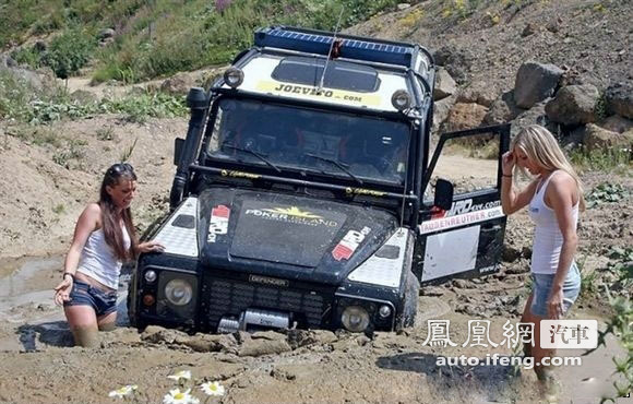 史上最强悍女司机 怕是男人也没这么猛